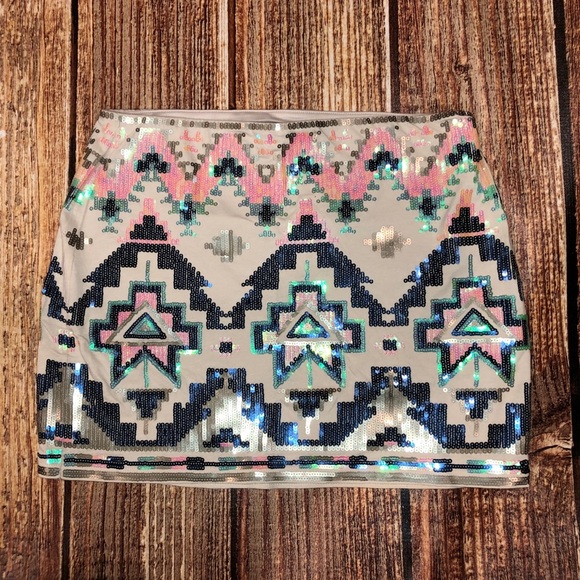 EXPRESS Mini Skirt w/ Aztec Tribal Sequin Stretch - Picture 3 of 6